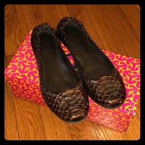 Tory Burch reva flat brown snakeskin size 8
